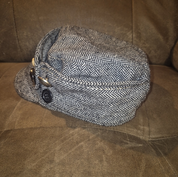 Old Country Road Wool Blend Hat with Button Accessory OS - Picture 3 of 6